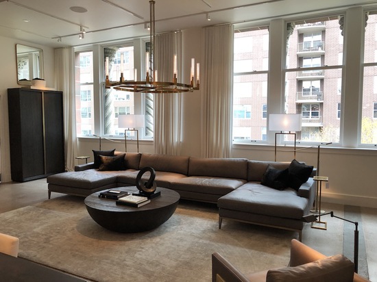 Restoration Hardware(レストレーションハードウェア) Chicago